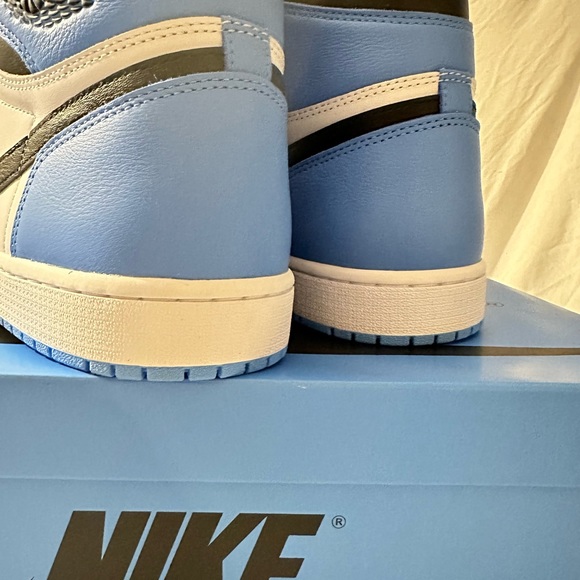 *BRAND NEW* AIR JORDAN RETRO HIGHT TOP OG DZ5485 400 - Picture 14 of 16